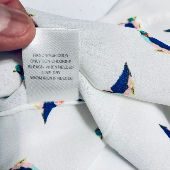 Daniel Rainn Estefany Lace Detail Split Neck Top size S - Picture 7 of 9